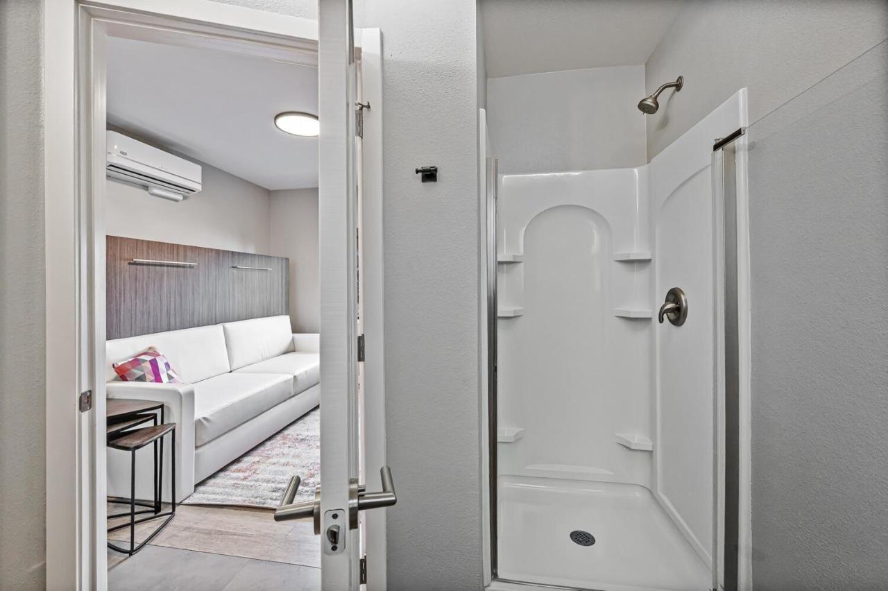Apartment Boutique In The Heart Of Midtown! Reno